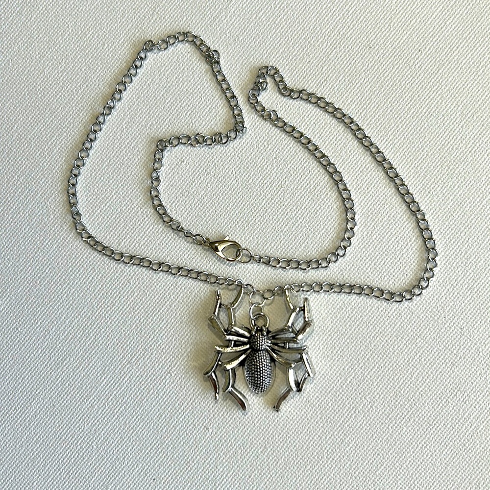Handmade Hypoallergenic Stainless Unisex Spider Necklace Goth Punk Grunge Boho